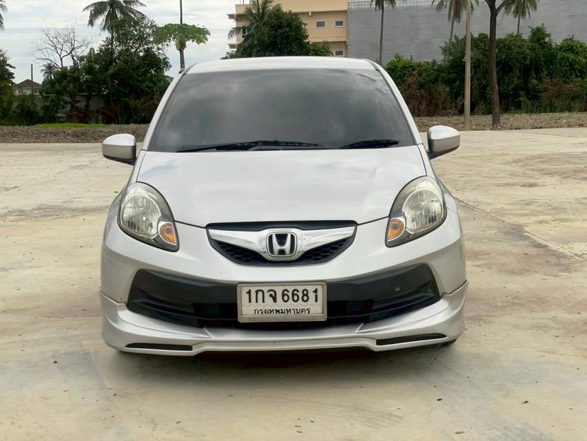 HONDA BRIO. 1.2V hatchback TOP ปี 12 สีเทา   ออโต้ 8