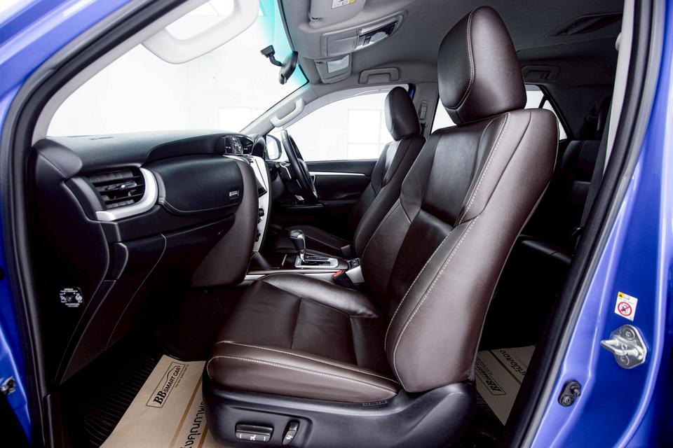 รหัสรถ 1D760  FORTUNER 2.4 V 4WD 2018 14