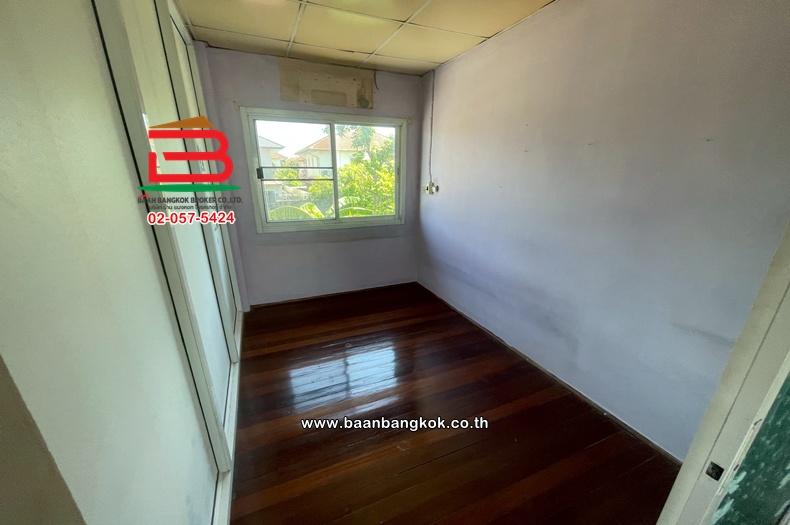 บ้านเดี่ยว 2 ชั้น เนื้อที่ 40.5 ตร.ว. ชุมชนอนันต์สุขสันต์ (ซอยรามอินทรา 5 แยก 77) ถนนเทพรักษ์ แขวงท่าแร้ง เขตบางเขน 17