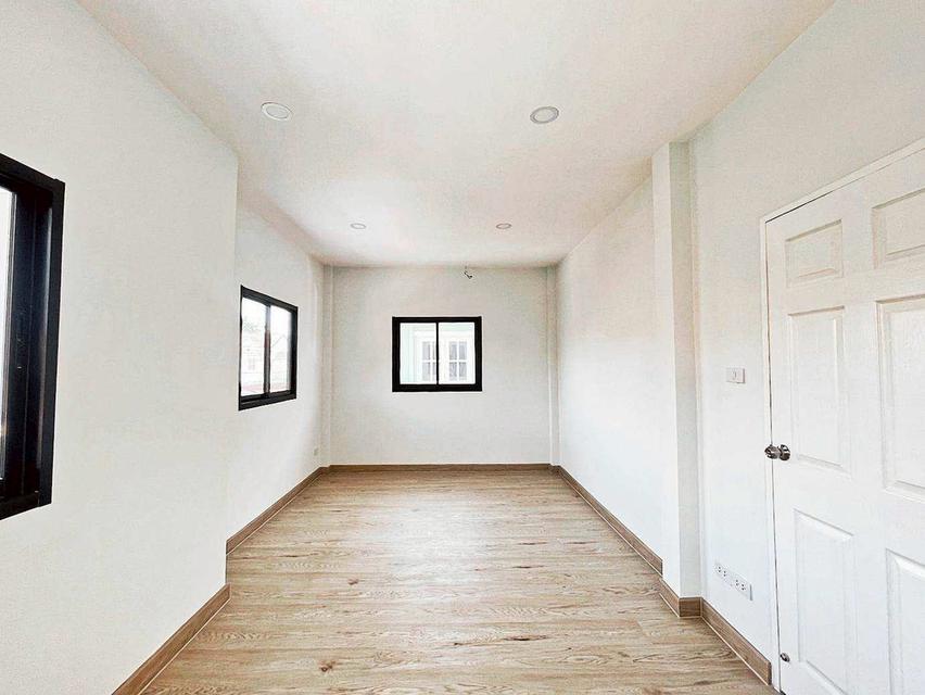 ขายถูกมาก บ้านสวย รีโนเวทใหม่ บุรีรมย์ วงแหวน ปิ่นเกล้า 10