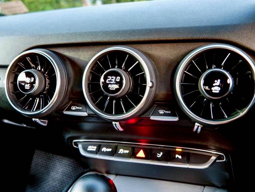 รหัสรถ PR5656 Audi TT Coupe 45 TFSI Quattro S-Line 2023 7