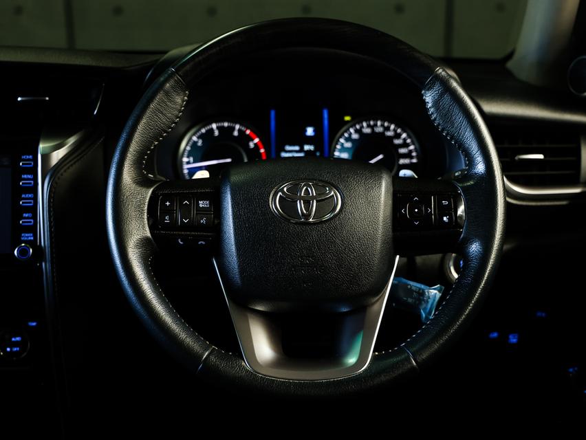 2023 Toyota FORTUNER 2.4 (ปี 15-25) Leader V SUV AT B5581 รูปที่ 6