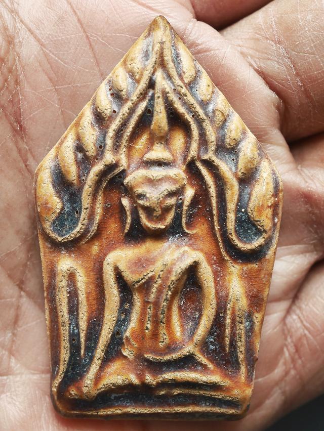 พระขุนแผนเคลือบ พิมพ์อกใหญ่ ฐานเตี้ย กรุวัดใหญ่ชัยมงคล...สวยแชมป์ 7