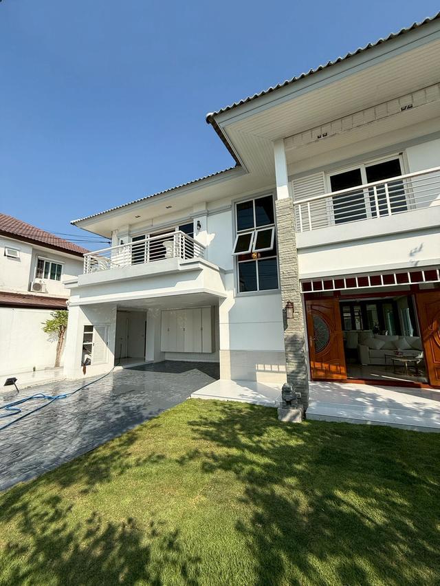 ขายบ้านหรู เสนาเเกรนด์โฮม รังสิต - ติวานนท์ (หลักหก) มีสระน้ำ 2