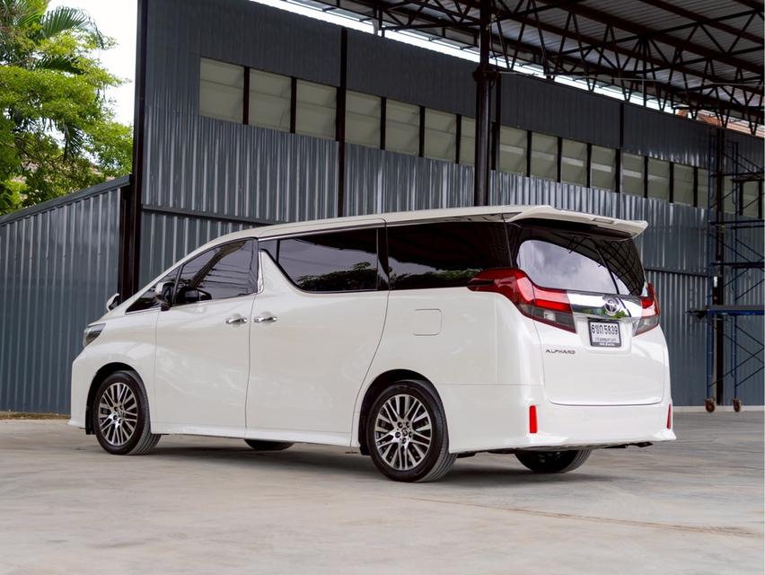 Toyota Alphard 2.5 SC Package ปี 2015 เลขไมล์ 314,xxx km.