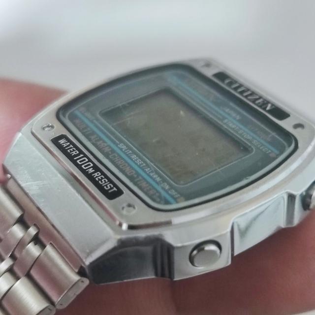 Citizen digital 1972 6