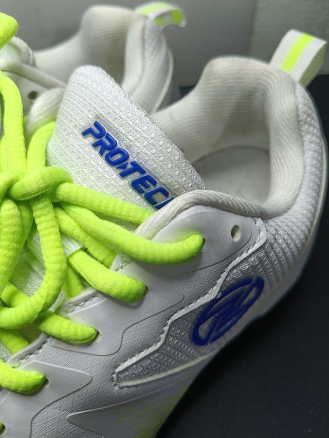 รองเท้าแบดมินตัน Protech Predator XP สีขาว-เขียวเลมอน ไซส์ 38 / 24cm รูปที่ 6