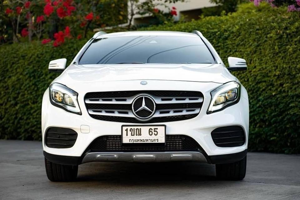 รหัส PR65 Mercedes Benz Crossover GLA 200 Facelift  2