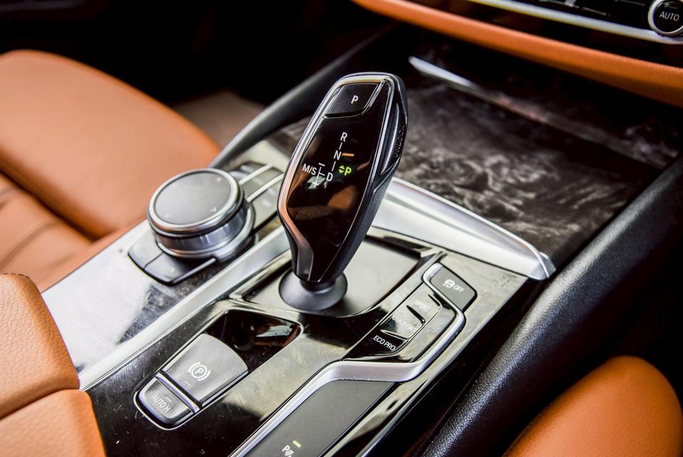 รหัสรถ CBL3000 BMW 520D Sport [G30] AT 2018 16