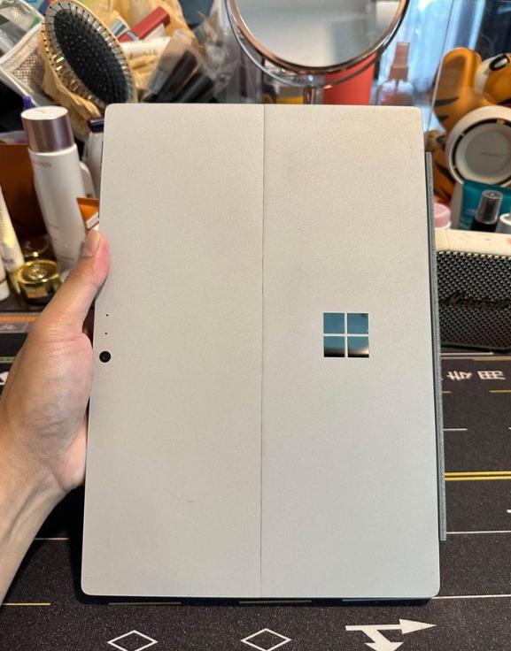 Microsoft Surface 4 สภาพพอใช้ได้ 5