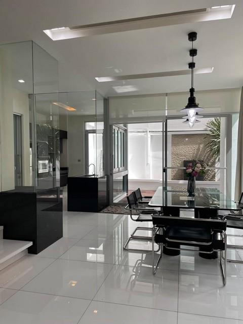 P826 ให้เช่า ทาวน์โฮม 3 ชั้น โครงการ เดอะ แลนด์มาร์ค เรสซิเดนท์ The Landmark Residence ตกแต่งสวยพร้อมเข้าอยู่ 12