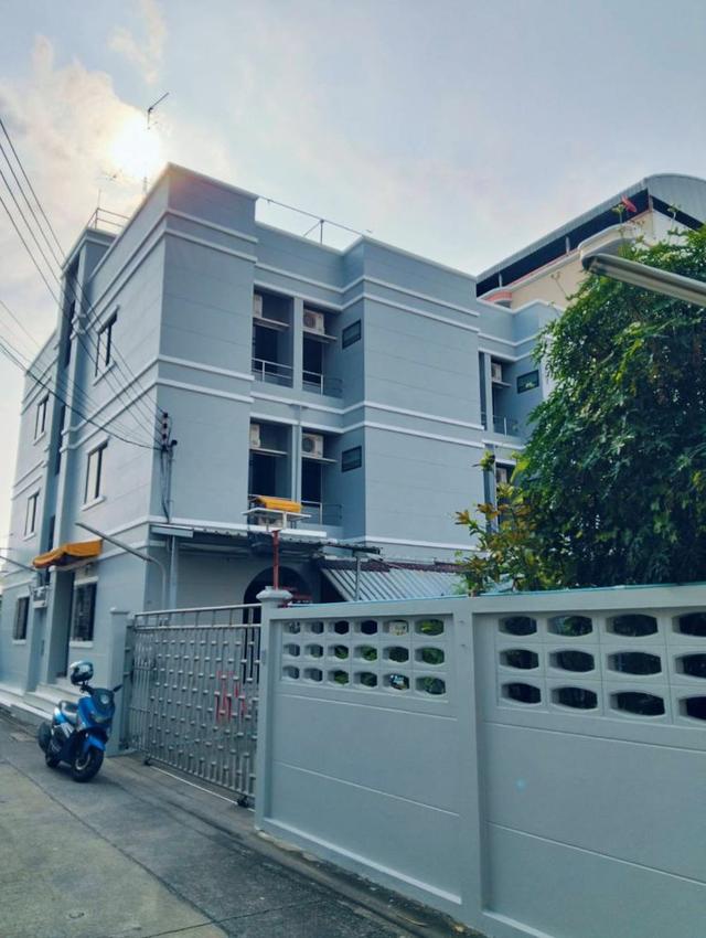 ขายอพาร์ทเม้นท์ PT&PP3 3 ชั้น ขนาด 150 ตร.ว. ซอยลาดพร้าว 80 แยก10 ใกล้ MRT ลาดพร้าว 71 11