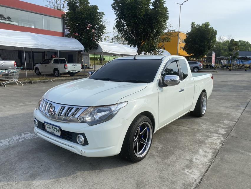 Mitsubishi triton สีขาว ปี 2018 2