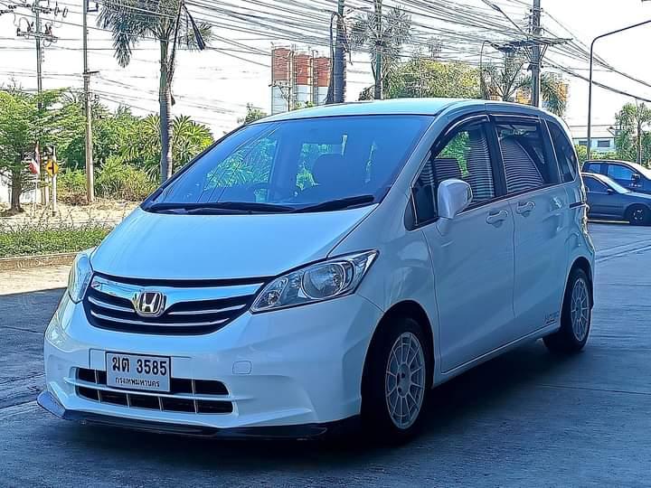 Honda Freed สภาพนางฟ้า