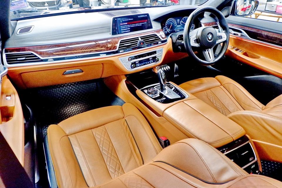 BMW 740Li m-performance (G12) Look M760Li ปี 2016  8