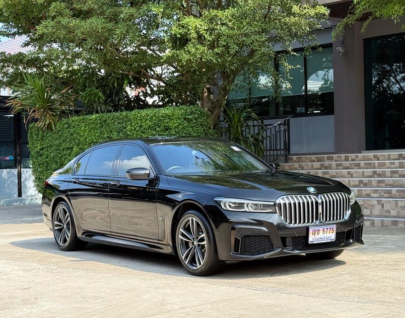 2021 BMW 730LD MSPORT LCI รถมือเดียวออกป้ายแดง รถวิ่งน้อย เข้าศูนย์ทุกระยะ รถไม่เคยมีอุบัติเหตุครับ