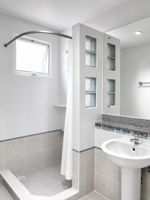 Luxury Corner Pool Villa | Land & House Park Chalong 18
