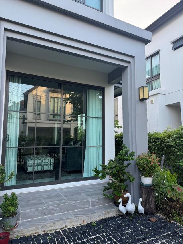 ขายบ้านเดี่ยว 2 ชั้น สราญสิริ รามคำแหง บ้านสวย ตกแต่งสไตล์โมเดิร์น พร้อมเข้าอยู่  12
