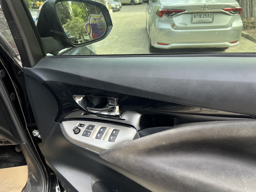 Toyota INNOVA 2.8 Crysta Premium  7