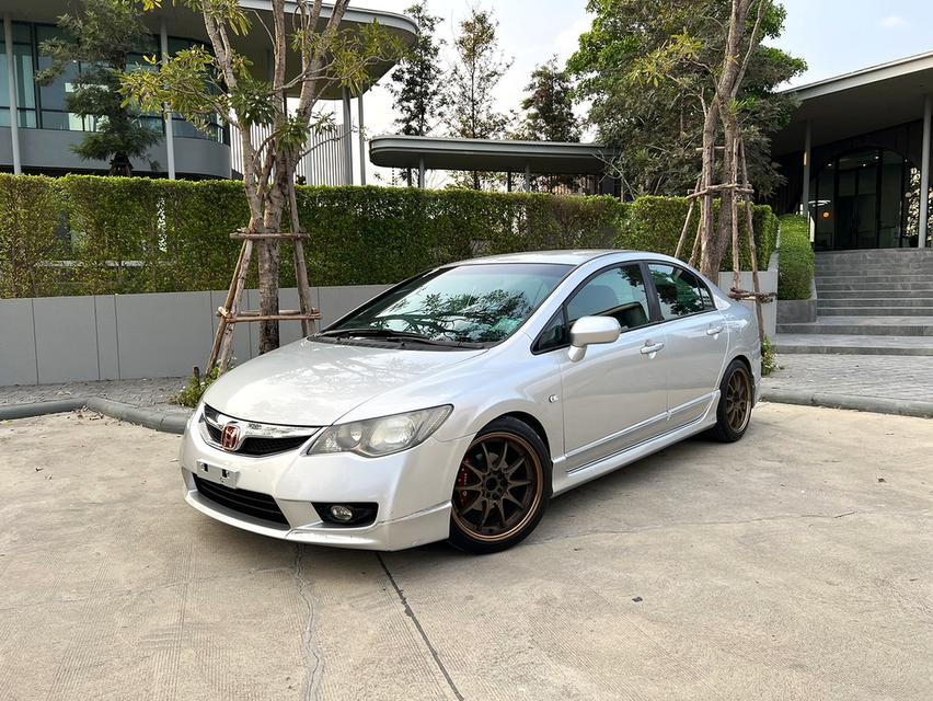 2011 Honda Civic FD ออโต้ รถสวยมาก ขวัญใจวัยรุ่น รูปที่ 3