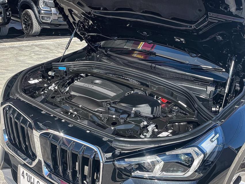 ปี 2023 BMW X1, 1.5 sDrive18i เครื่องยนต์เบนซิน LCI รหัสตัวถังU11 รถสีดำ 15