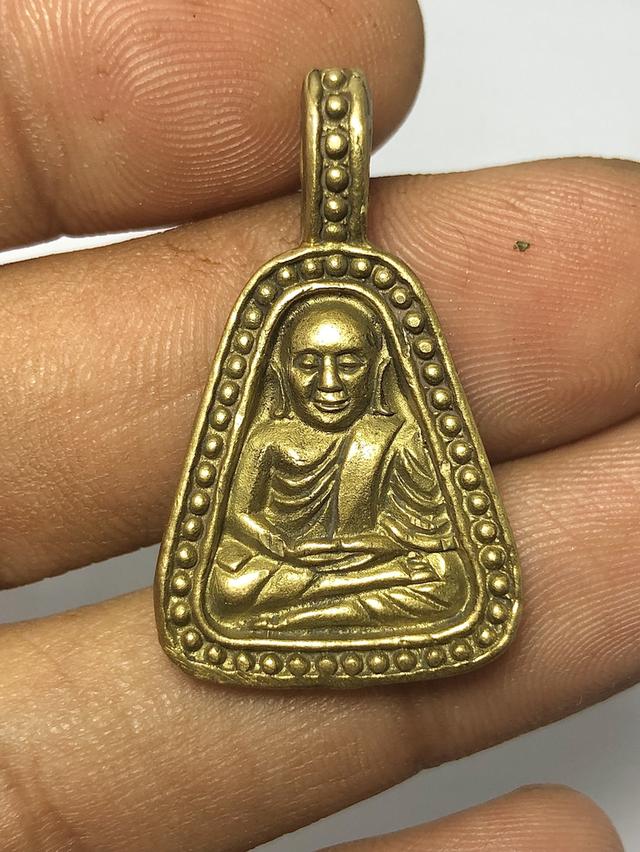 ยกชุดหลวงพ่อเงิน วัดบางคลาน 200 ราคารวมส่ง 3