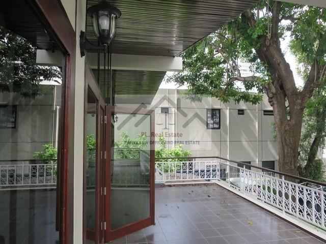 ให้เช่าบ้านเดี่ยว 2 ชั้น 150 ตร.ว. ย่านสุขุมวิท 13 เขตวัฒนา ใกล้ BTS นานา 6