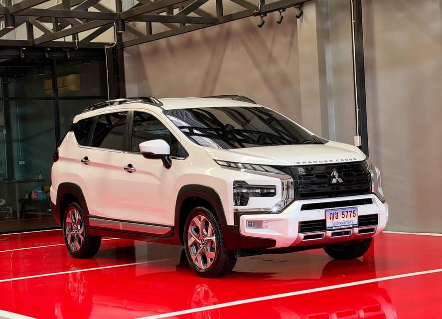 2024 MITSUBISHI XPANDER CROSS รถสภาพสวยสมบูรณ์ พร้อมใช้งาน รถวิ่งน้อย เข้าศูนย์ทุกระยะ ไม่เคยมีอุบัติเหตุครับ