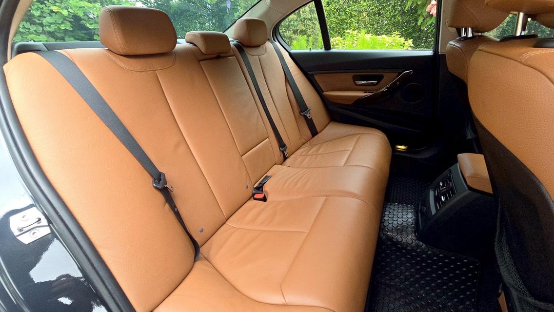 รหัสรถ WB36  Bmw 320d Msport look ปี 2013  8