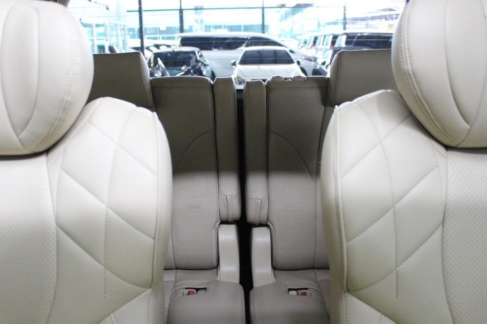 รหัสรถ JRS4310 Toyota Alphard 2.5 Hybrid X ปี2018  17