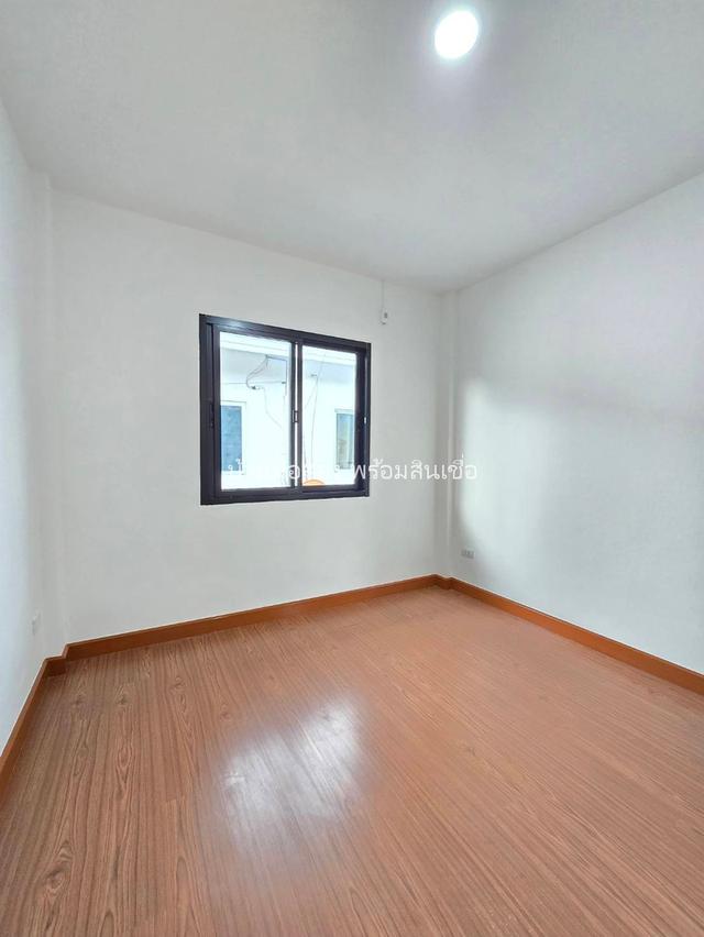 หมู่บ้านไอดีไซน์ วงแหวน-รามอินทรา 16