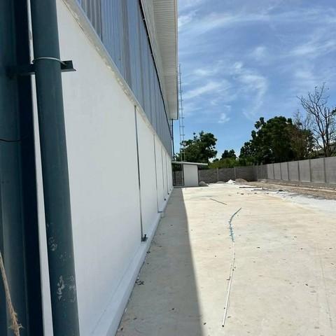 ขายที่ดินพร้อมโกดังเขตอุตสาหกรรมบ้านบึงชลบุรี ที่ดินขนาดใหญ่ 20 ไร่ ผังสีเหลือง พร้อมโรงงาน 2 อาคาร รวมพื้นที่ใช้สอย 5,2 5