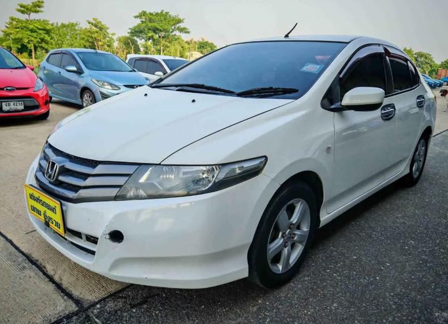 ขายถูก HONDA CITY ปี 2010 สีขาวสภาพดีพร้อมลุย 4