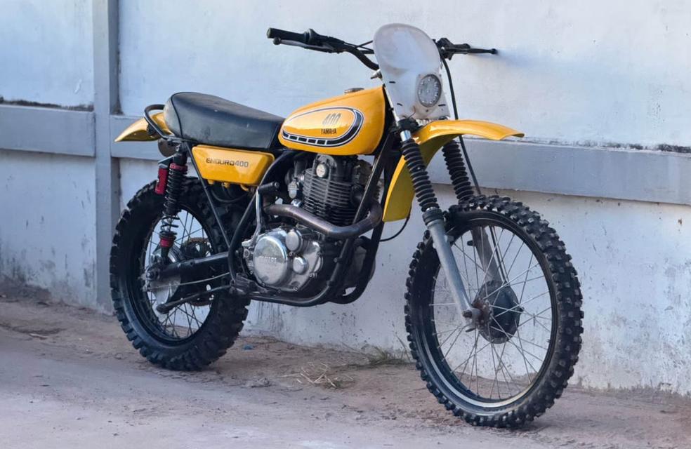 Yamaha DT 250 ปี 1976