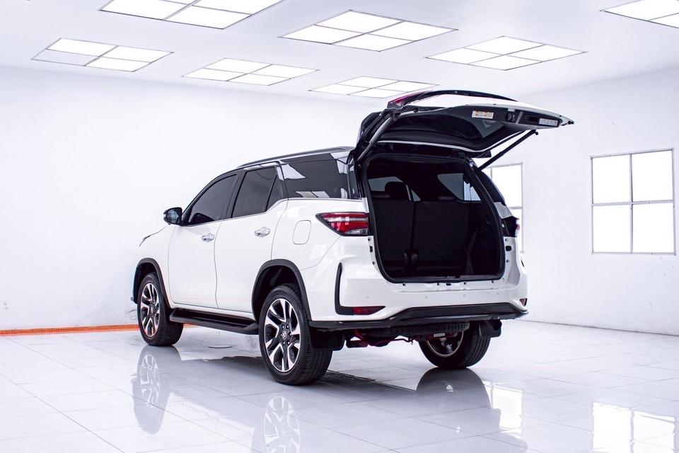 รหัสรถ 1D319 FORTUNER 2.8 LEGENDER 4WD BLACKTOP 2020 12