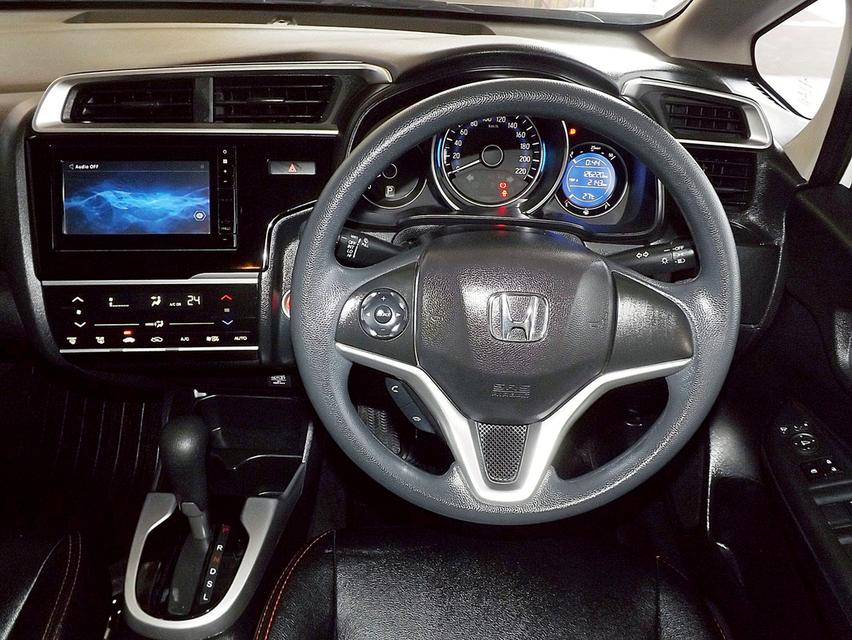 รหัสรถ KCY6424 HONDA JAZZ GK 1.5V PLUS AUTO ปี 2019 10