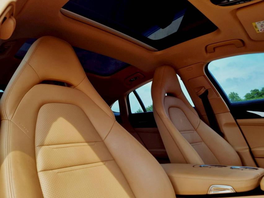 Porsche Panamera 4 E-Hybrid ปี 2021 ไมล์ 32,xxx km. รูปที่ 15