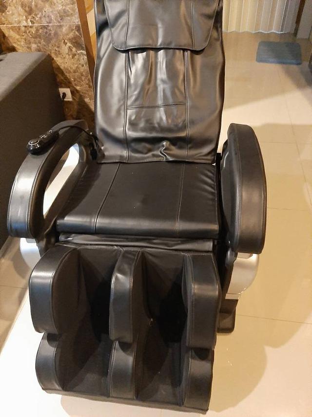 เก้าอี้นวดไฟฟ้าเพื่อสุขภาพครบวงจร 3