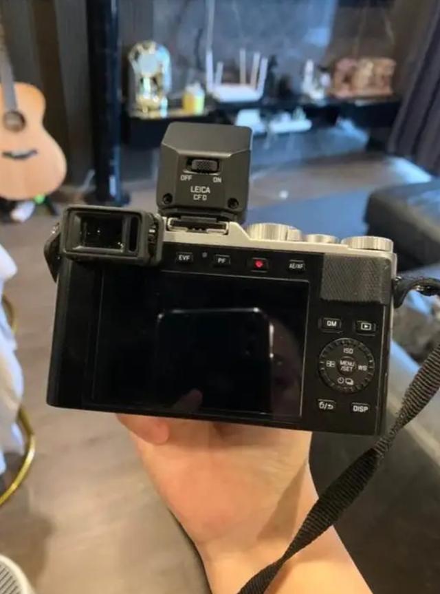 ส่งต่อกล้อง Leica ราคาถูก 2