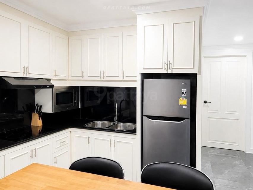 For Rent — Spacious 2-Bedroom Condo at Nova Atrium, Central Pattaya 105sqm 2 bedrooms 3 bathrooms 5