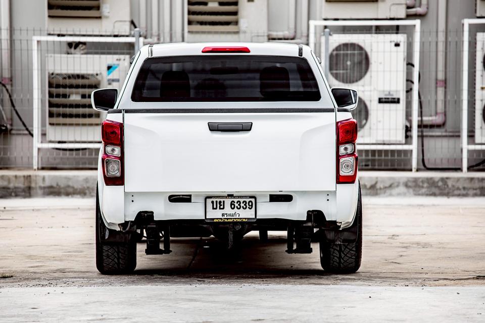 Isuzu D-Max Space Cab 1.9Ddi ดีเซล ปี 2021 สีขาว  6