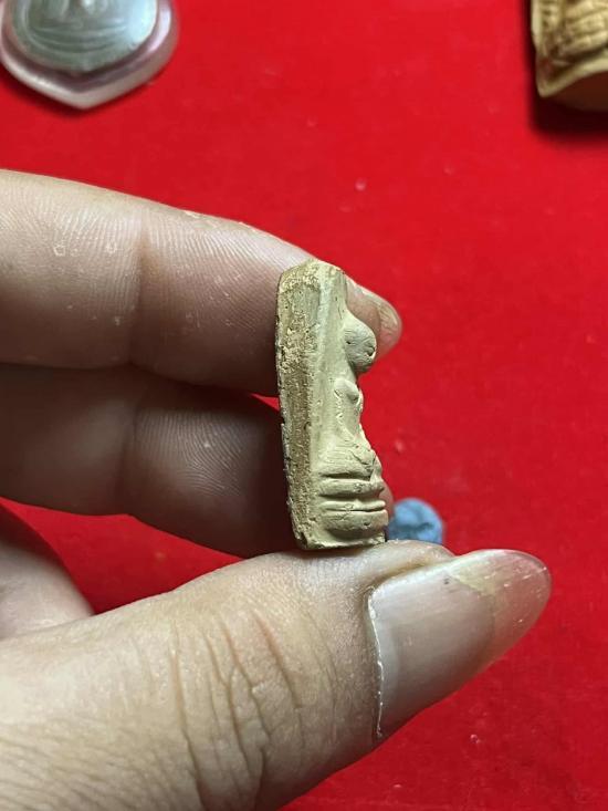 พระรอดเนื้อหาจัดจ้านไม่ทราบที่ รูปที่ 4