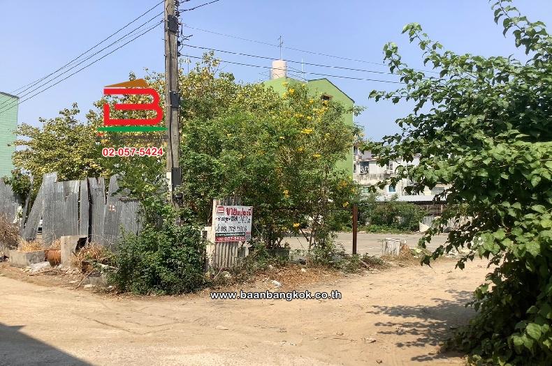ที่ดินเปล่า แปลงมุม ซอยลาดกระบัง 4 เนื้อที่ 242 ตร.ว (ใกล้สนามบินสุวรรณภูมิ) แขวงลาดกระบัง เขตลาดกระบัง กรุงเทพมหานคร