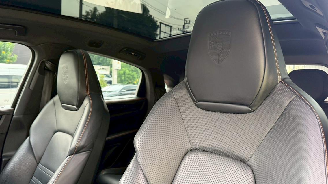 2020 Porsche Cayenne Coupe สี LAVA ORANGE  Milage 37,XXX KM OPTIONS ล้นสุด ไม่เคยมีอุบัติเหตุ เฉี่ยวชนใดๆ ตัวรถออกผลิตปี 20 รูปที่ 16