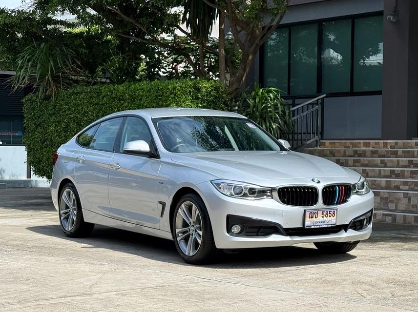 2016 BMW 320DGT SPORT รถมือเดียวออกป้ายแดง รถวิ่งน้อย เข้าศูนย์ตามระยะ รถไม่เคยมีอุบัติเหตุครับ