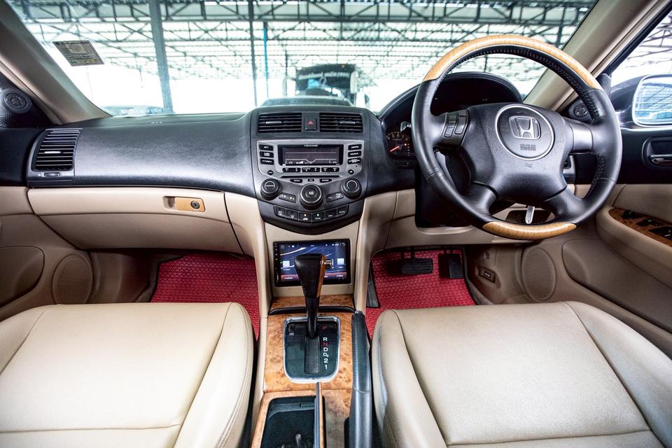 รหัสรถ GT3740 #Honda #Accord 2.4 ปลาวาฬ  ปี 2003 สีเดิมๆสวยๆ 17