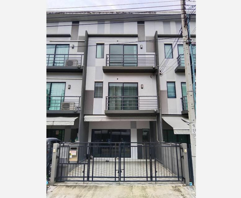ขายต่ำกว่าตลาด ทาวน์โฮม 3 ชั้น โครงการ บ้านกลางเมือง สุขสวัสดิ์ 37 Baan Klang Muang Suksawat 1