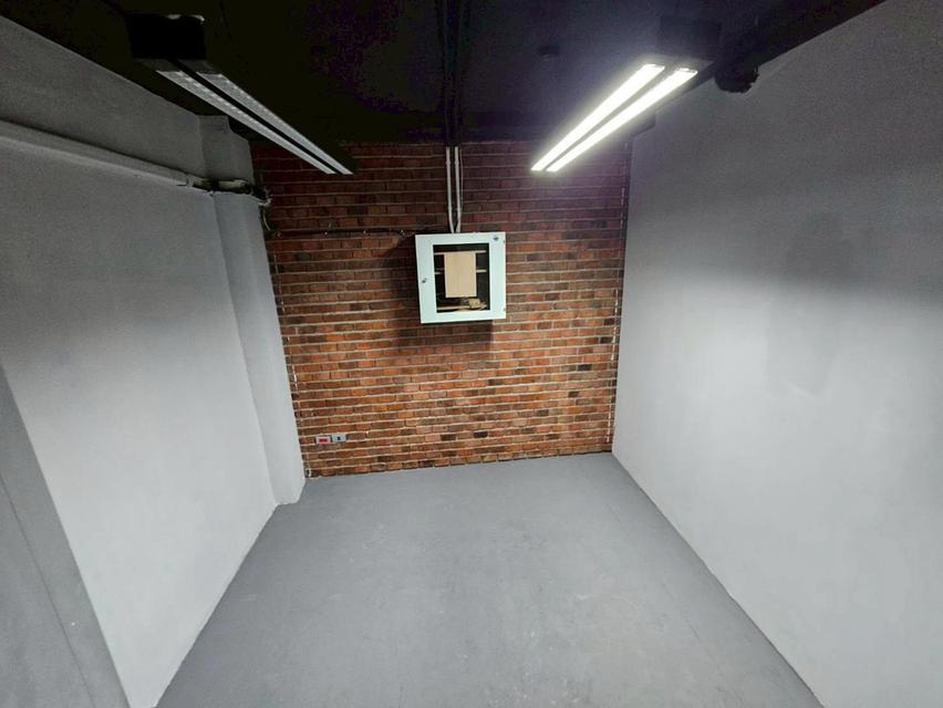 พื้นที่ให้เช่า ทำสตูดิโอสอนเต้น โยคะ ร้านนวด สปา เอกมัย22 5