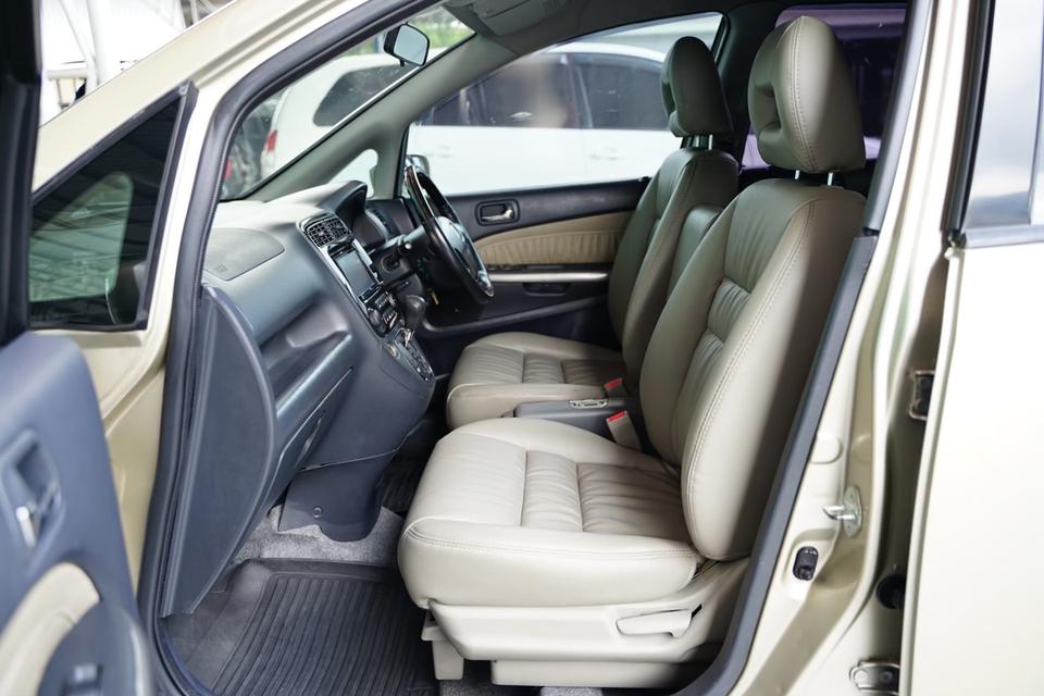 2003 HONDA STREAM 2.0S 7