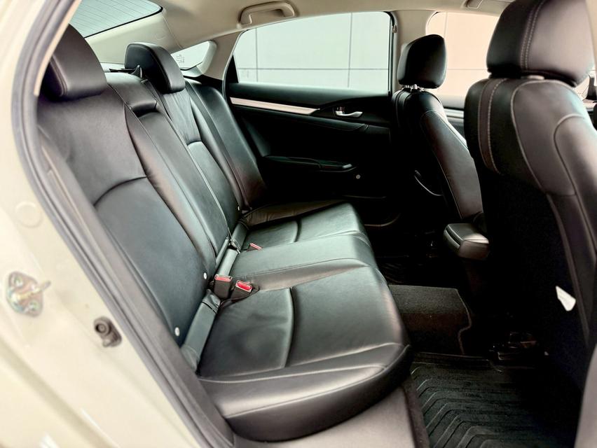ขาย Hinda Civic 1.8El ปี20 14